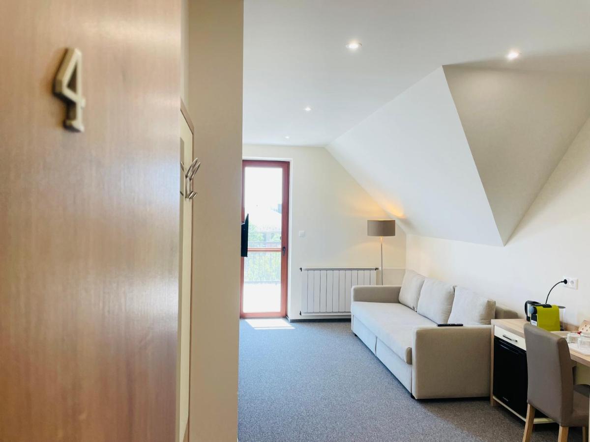 Mikes Deluxe Home Balatonfured Bagian luar foto